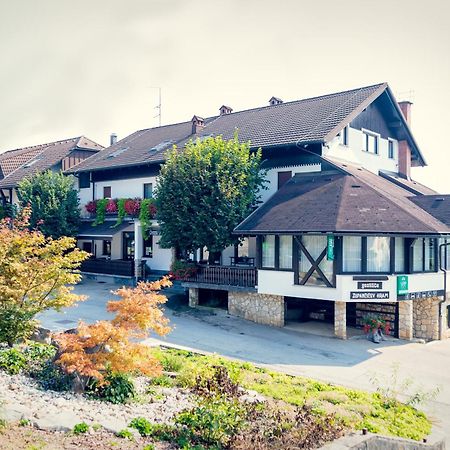 Zupancicev Hram Hotel Dragatuš Buitenkant foto